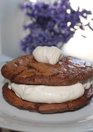 Une photo de Sandwich Cookies Brownies