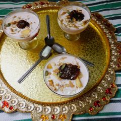 Strawberry fruit custard with dates flavour A picture of Strawberry fruit custard with dates flavour.