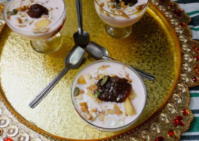 How to Make Speedy Strawberry fruit custard with dates flavour