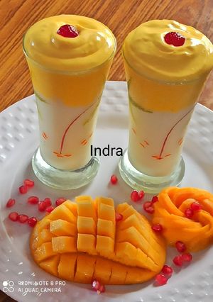 मैंगो डालगोना मिल्क शेक (Mango dalgona milk shake recipe in hindi) रेसिपी मुख्य फोटो
