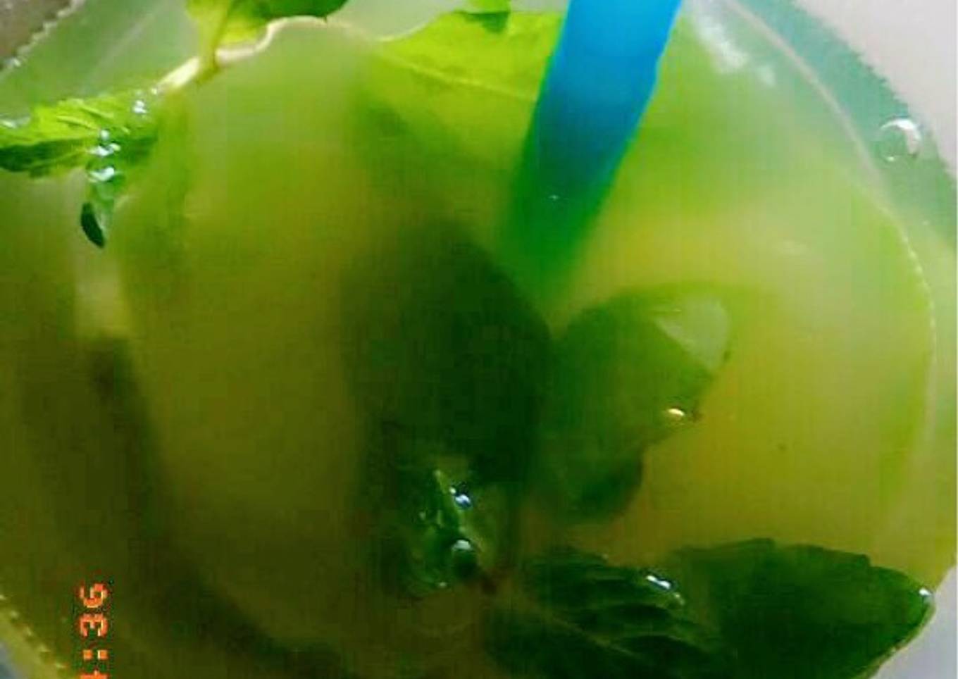 Mint and cucumber lemonade