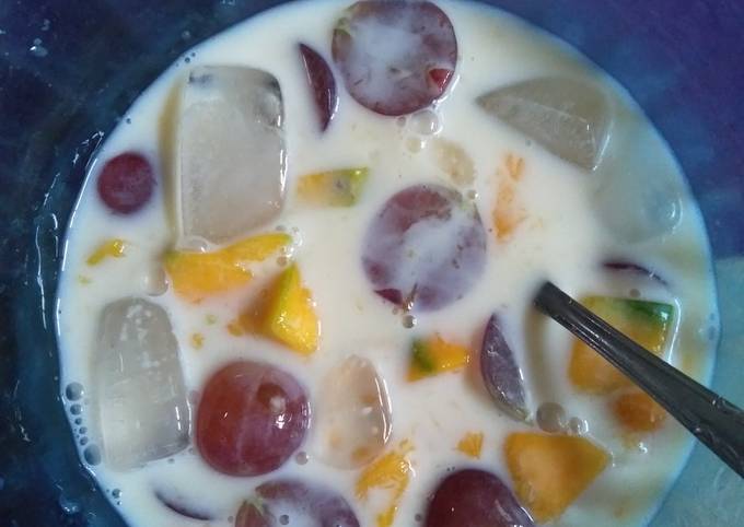 Resep Es Buah Sederhana Oleh Bunda Ghazia Cookpad 2774