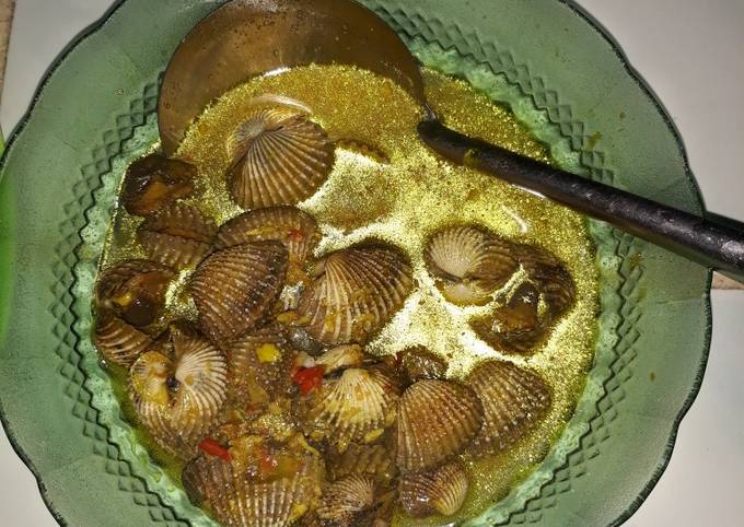 Langkah Mudah untuk Membuat Kerang bumbu tukang jual kreco" pinggir jalan 😀 yang Lezat