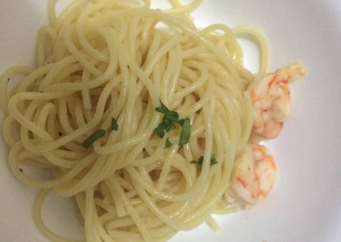 Shrimp and Garlic Spaghetti