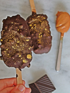Una foto de 🍦Helado de chocolate y crema de cacahuete🍦