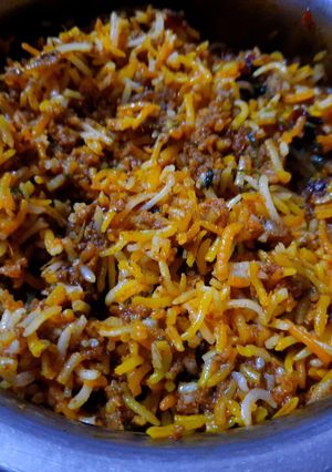 A picture of Chicken keema Biryani.