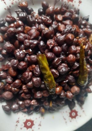 ছোলা সিদ্ধ (chola siddho recipe in Bengali) রেসিপির প্রধান ছবি