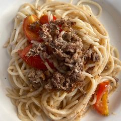 A picture of Garlic Longganisa Tomato Pasta.
