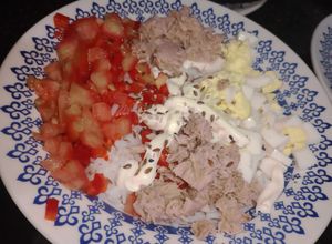 Una foto de Poke bowl de atún