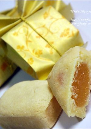 A picture of Parent-Child Baking - Pineapple Cakes.