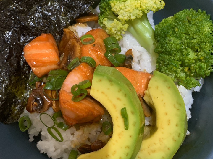 Bagaimana Membuat Teriyaki Salmon Rice Bowl Anti Gagal