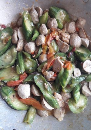 Foto resep Tumis oyong bakso ikan