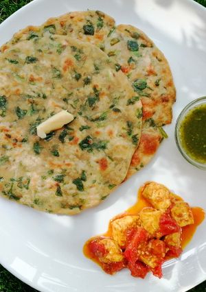 মেথি পরোটা (Methi parota recipe in Bengali) রেসিপির প্রধান ছবি