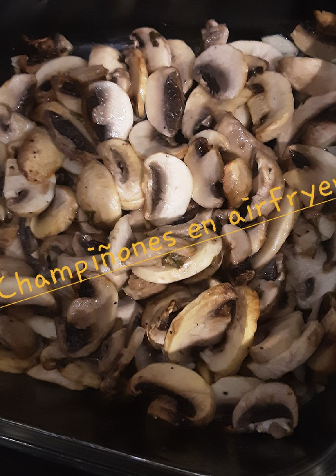 Una foto de Champiñones 🍄🍄 en airfryer