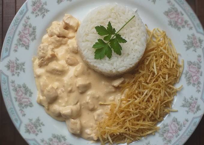 Strogonoff de Frango