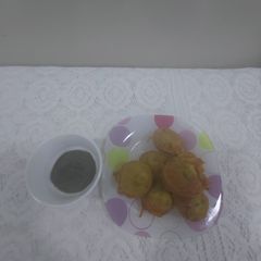 A picture of Batata vada.