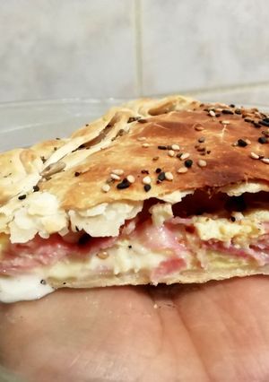 Una foto de Tarta de jamón y queso