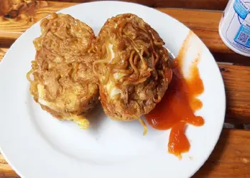 Resep Terbaru Mi telor pukis / martabak mi Praktis Enak