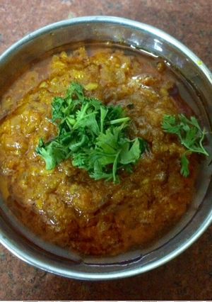 लहसुनी टमाटर चटनी रेसिपी मुख्य फोटो