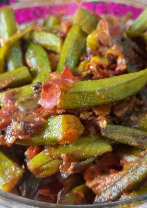 मसाला  भिंडी (Masala bhindi recipe in hindi) रेसिपी मुख्य फोटो