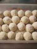Trufas de leche, coco y frutas secas