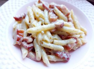 O poză a rețetei Paste cremoase cu kaizer.