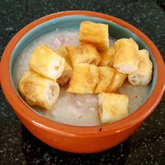 A picture of Poha congee.
