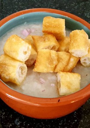 A picture of Poha congee.