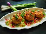 વેજ. પનીર ફ્રાઇડ મોમોસ (Veg. Paneer Fried Momos Recipe In Gujarati)