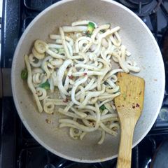 A picture of My Salt & Pepper Squid with Szechuan pepper 🙄.