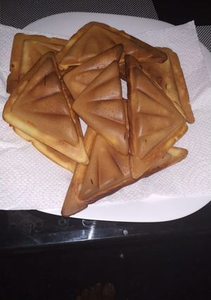 A picture of Toasted cakes.