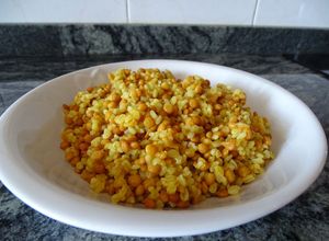 Una foto de Bulgur con lentejas y curry