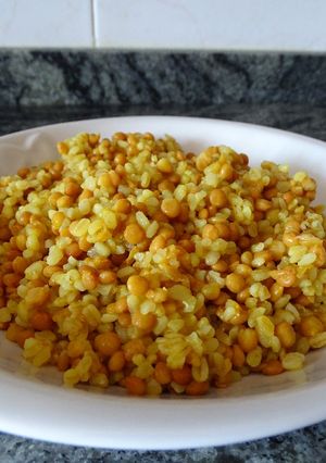 Una foto de Bulgur con lentejas y curry