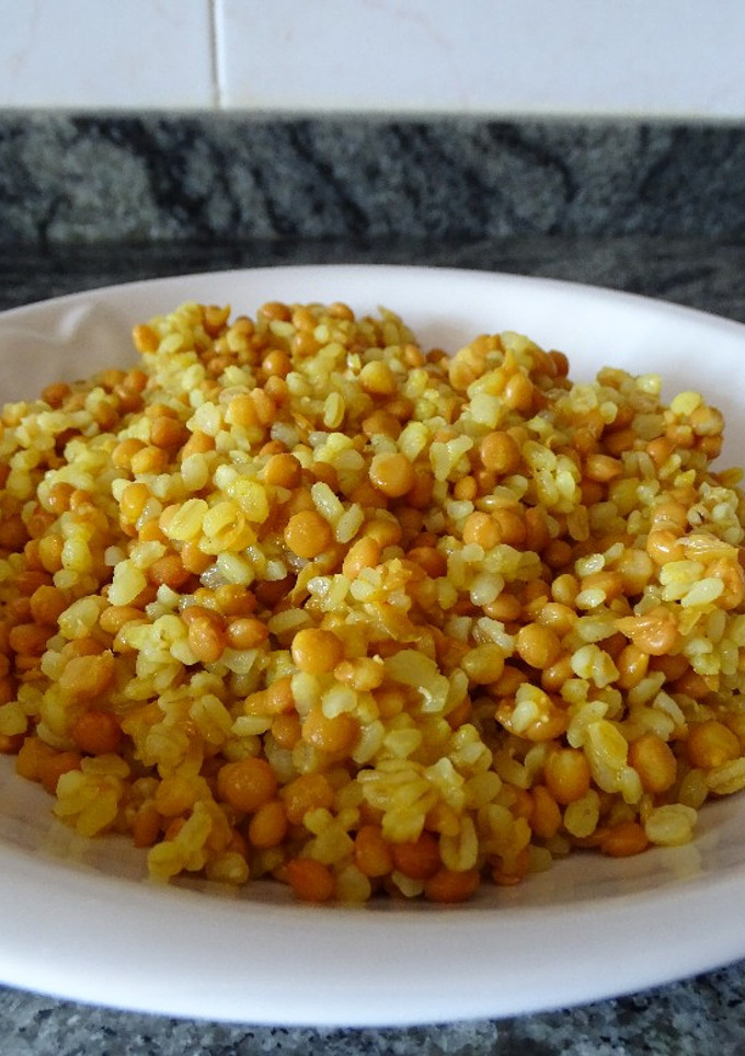 Una foto de Bulgur con lentejas y curry