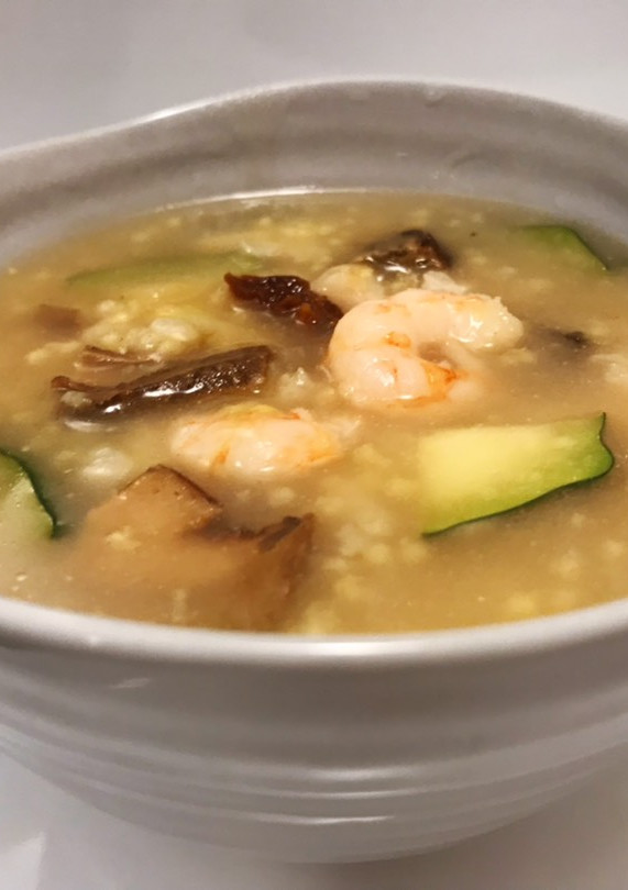 牛肝菌·蔬菜·虾仁粥（夏日的简单晚餐，一碗就够） 的食譜成品照片
