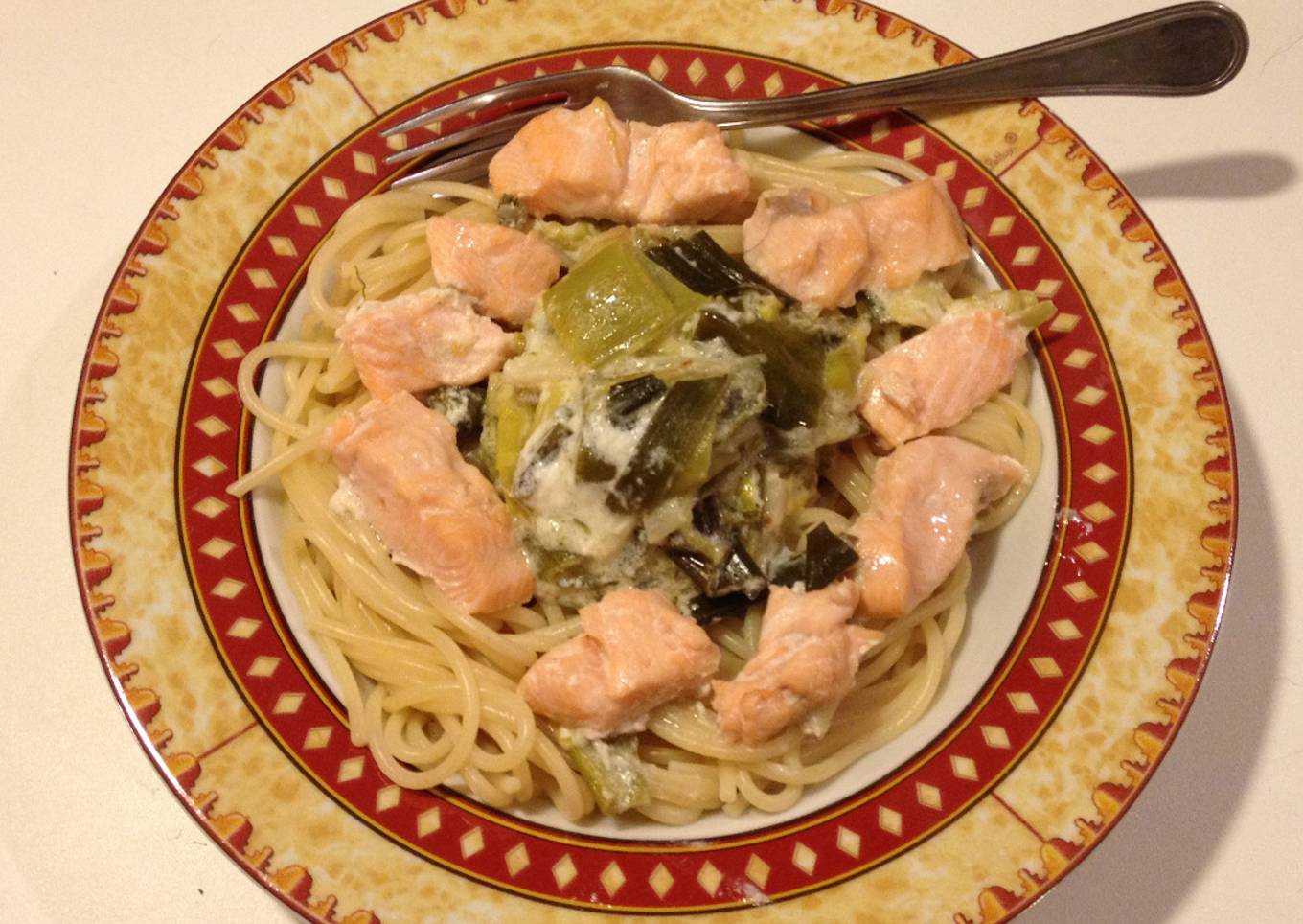 Spaghetti à la fondue de poireaux et truite fraîche