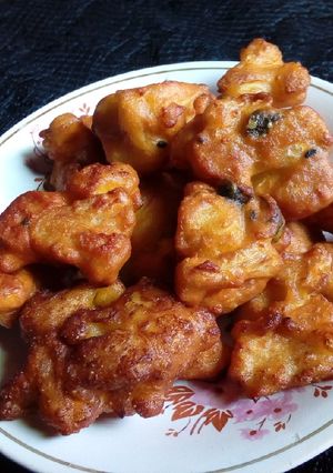 ফুলকপির পকোরা (Fulkopir Pakora recipe in Bengali) রেসিপির প্রধান ছবি