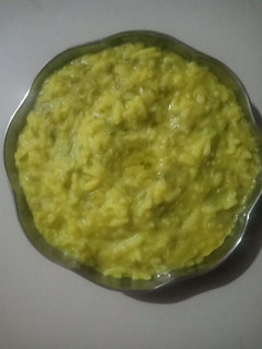 મગ ની ખીચડી(mag ni khichdi recipe in Gujarati) રેસીપી મુખ્ય ફોટો