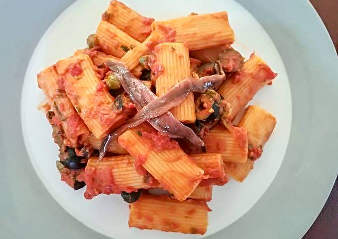 Paccheri a la putanesca Receta de Marta A Bordo- Cookpad