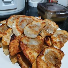 A picture of Gyoza.