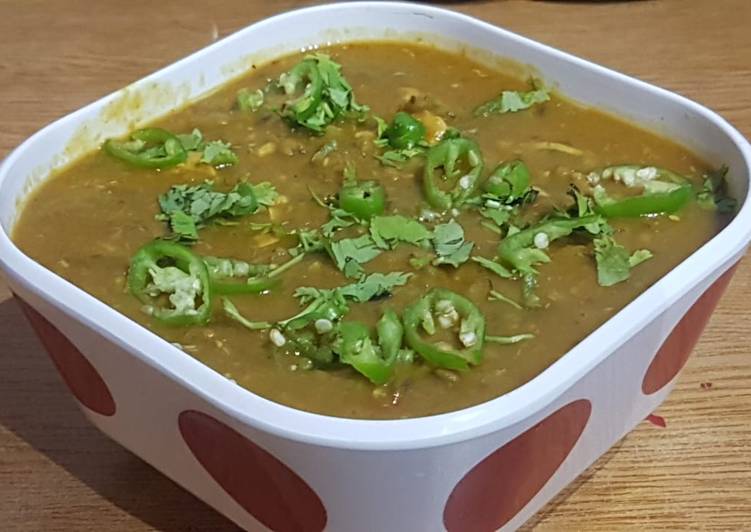 How to Make Quick Moong ki daal gosht(chicken)#sahri