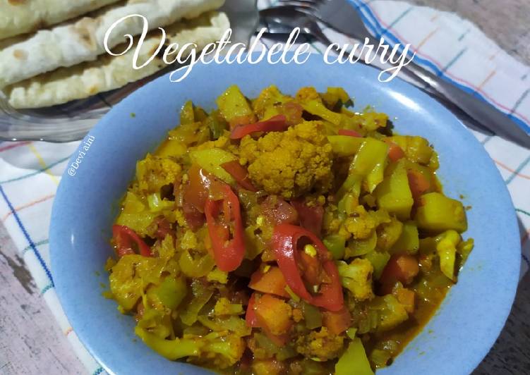 Langkah Mudah untuk Menyiapkan Vegetable Curry (Vege Curry) yang Lezat