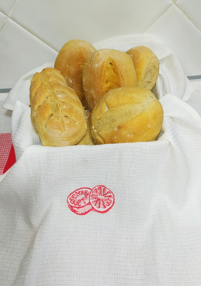 Una foto de Bollos de pan con masa madre en panificadora Lidl