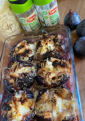 Une photo de Figues rôties au chèvre et miel de lavande