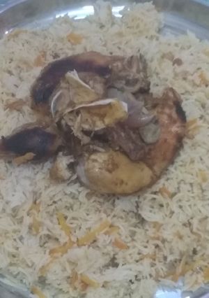صورة لوصفة دجاجه مشويه مع رز بخاري
