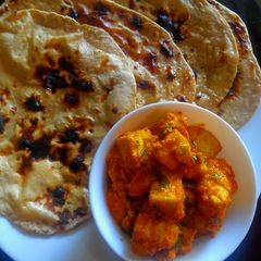 A picture of Kashmiri Lal paneer.