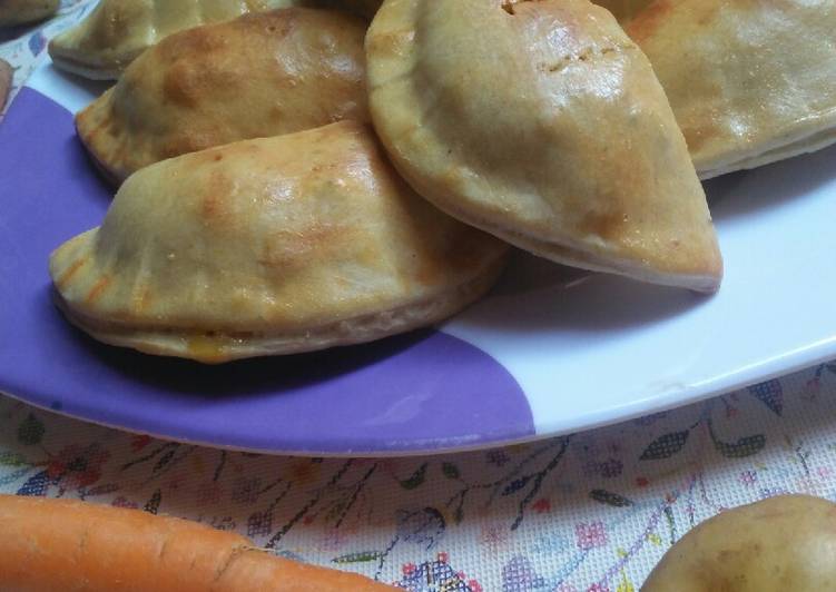 Baked Nigerian meat pie