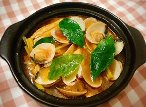 Hình của món Nghêu hấp thái.