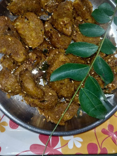 દૂધીના મુઠીયા (Dudhi Muthiya Recipe In Gujarati) રેસીપી મુખ્ય ફોટો