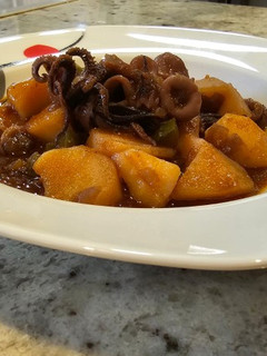 Una foto de Chipirones guisados al pimentón